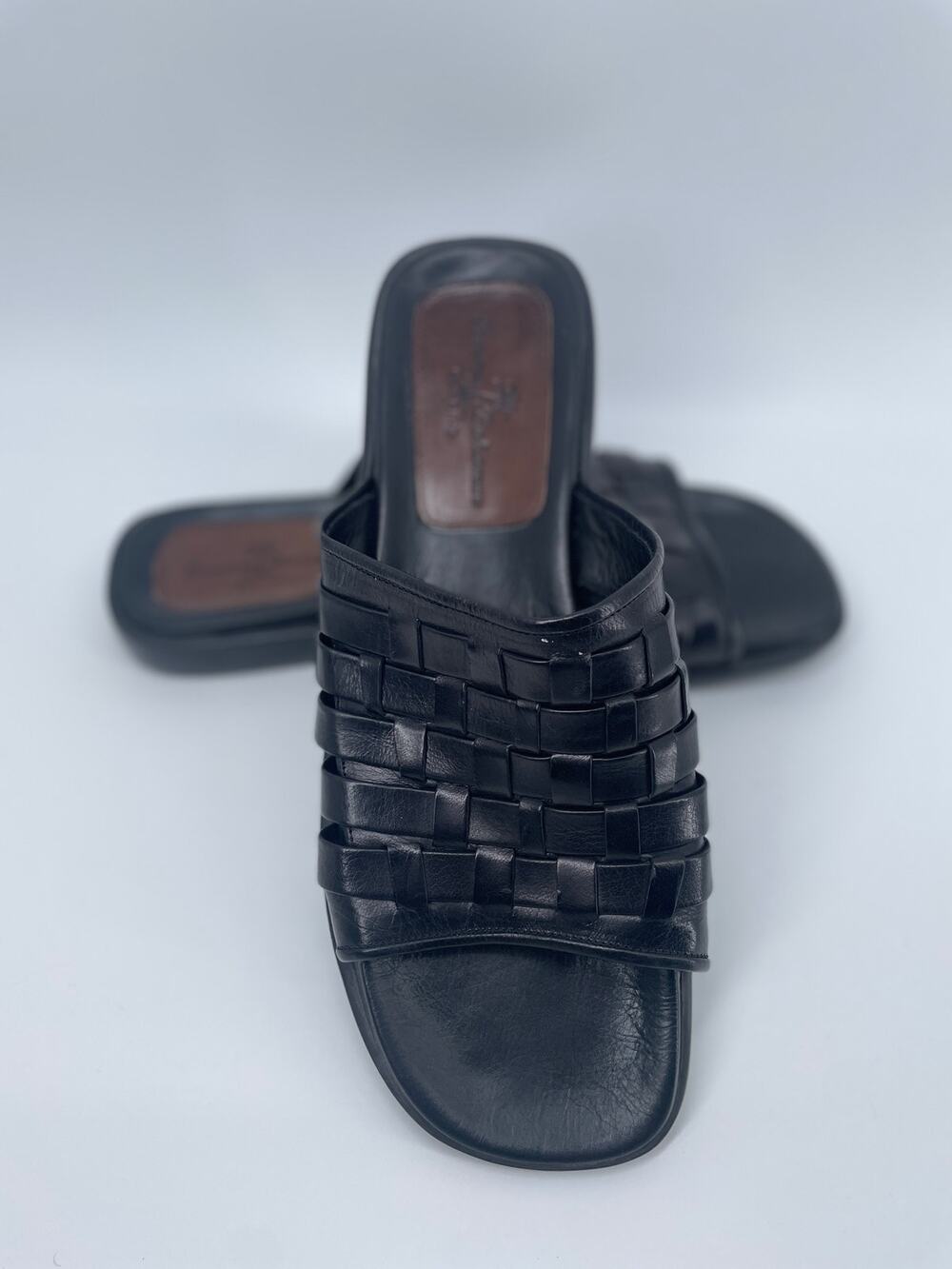 Tommy Bahama TB 303 Black Leather Slides/Sandals Men’s 11 Fisherman